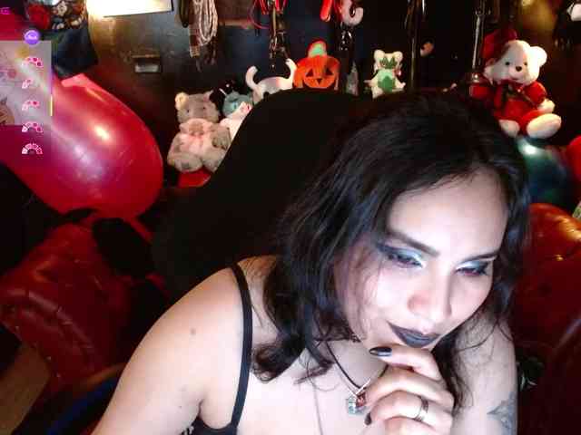 Kureijihentai webcam