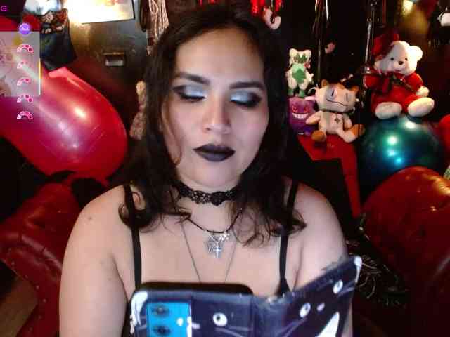 Kureijihentai webcam