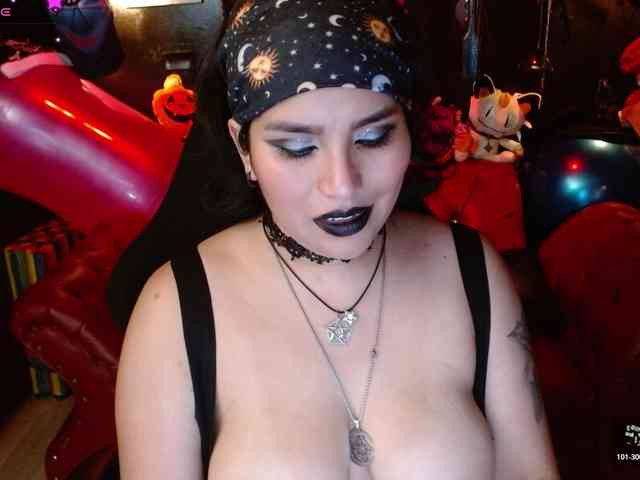 Kureijihentai webcam