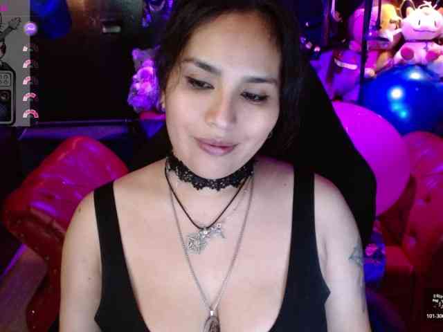 Kureijihentai webcam