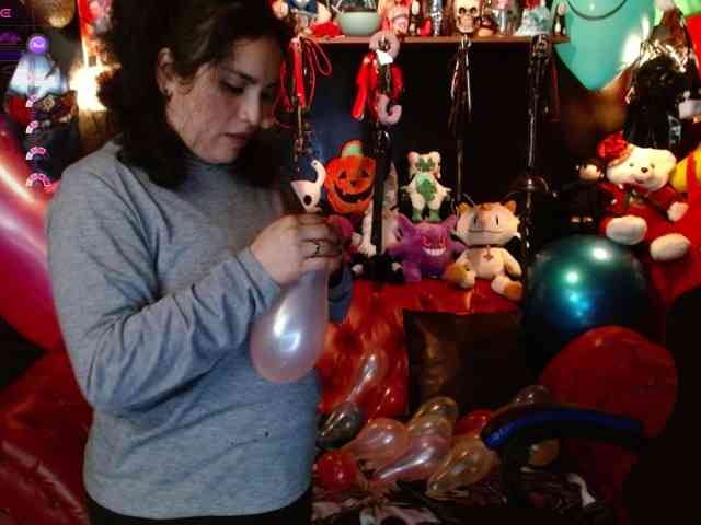 Kureijihentai webcam