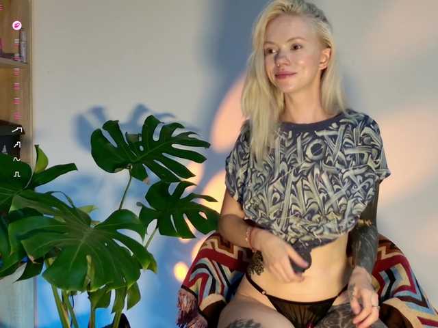 jane-booblegum's BongaCams show and profile