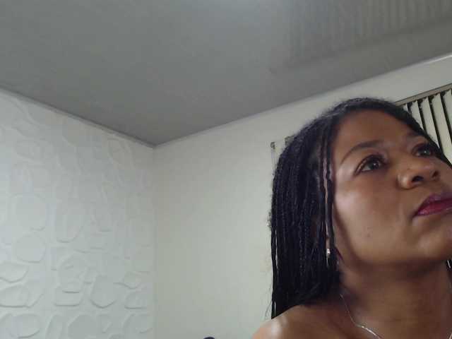 kendraStonee preview