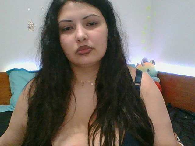 Sex chat gratuit in direct cu LunaVyx69 pe BongaCams