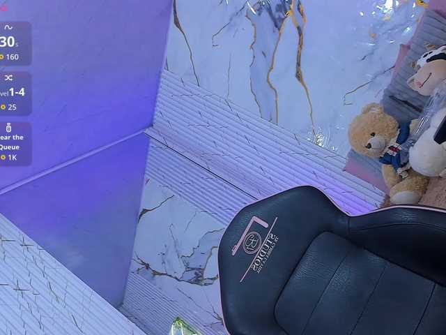 Candyy-tay1's BongaCams show and profile