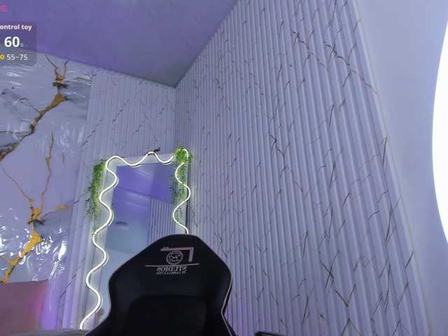 Candyy-tay1's BongaCams show and profile