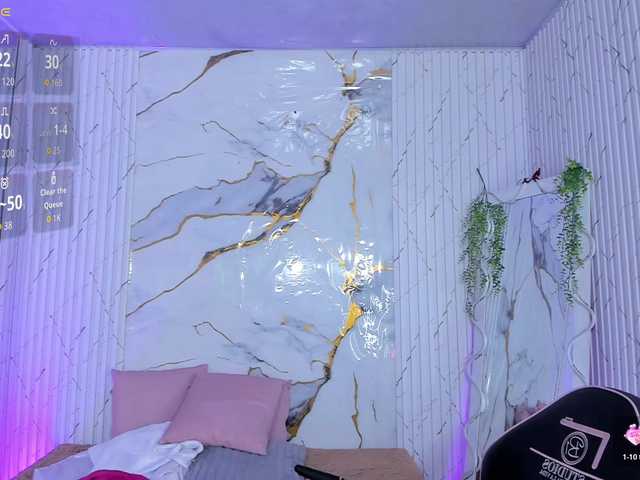 Candyy-tay1's BongaCams show and profile