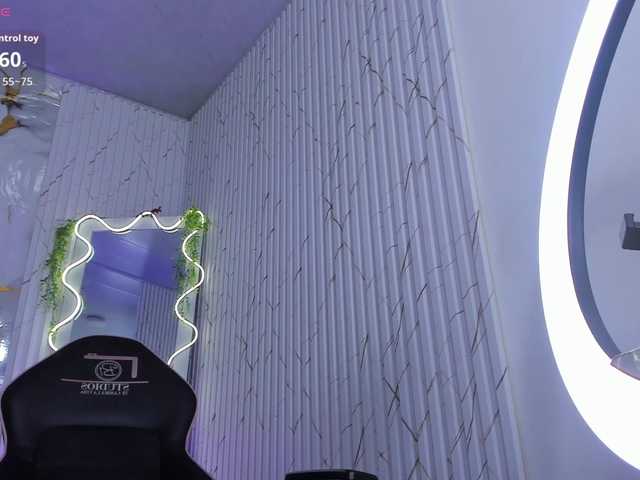 Candyy-tay1's BongaCams show and profile