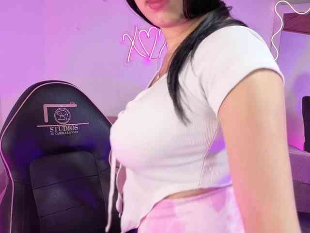 Candyy-tay1 Candyy-tay1