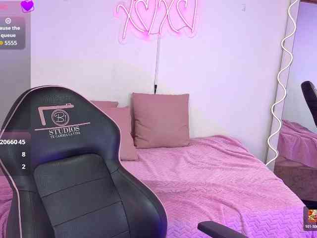 Candyy-tay1 Candyy-tay1