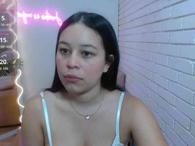 Candyy-tay1 Candyy-tay1