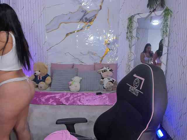 Candyy-tay1 Candyy-tay1