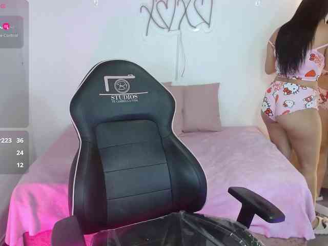 Candyy-tay1 Candyy-tay1