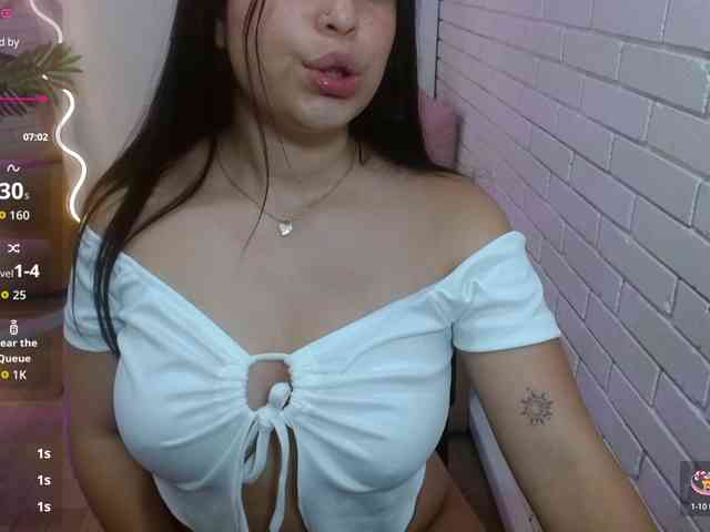 Candyy-tay1 Candyy-tay1