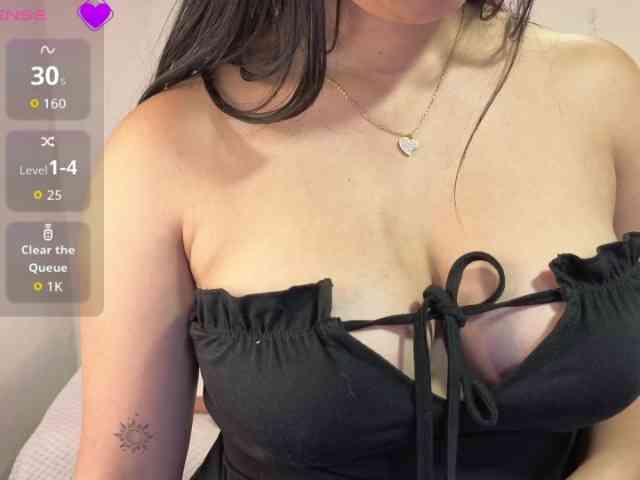 Candyy-tay1 Candyy-tay1