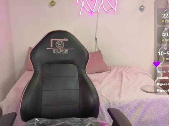 Candyy-tay1 Candyy-tay1