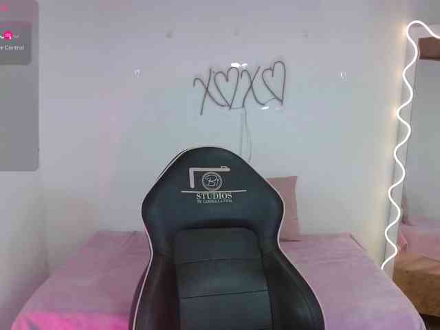 Candyy-tay1 Candyy-tay1