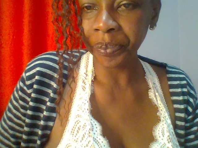 Dusky-funbags's BongaCams show and profile