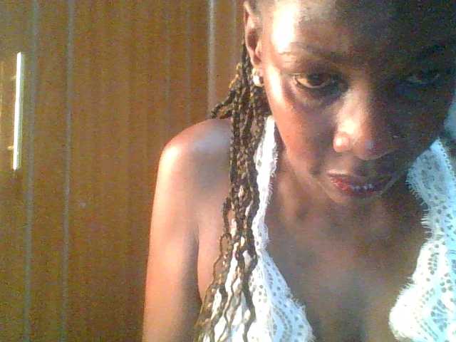 Dusky-funbags's BongaCams show and profile