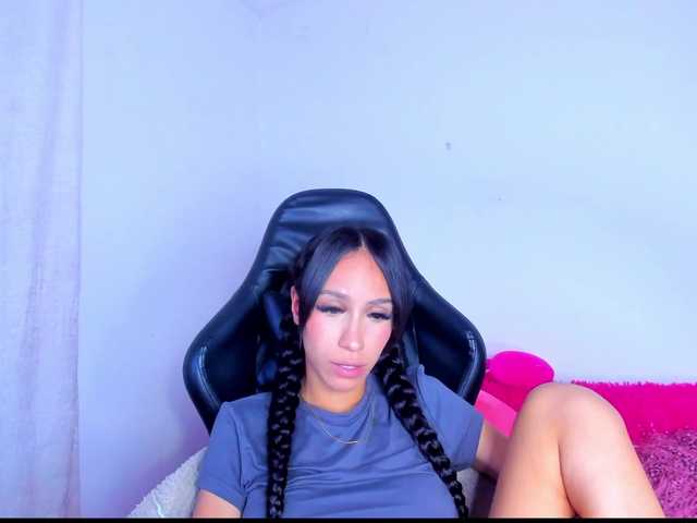 MiaaLove6969's BongaCams show and profile