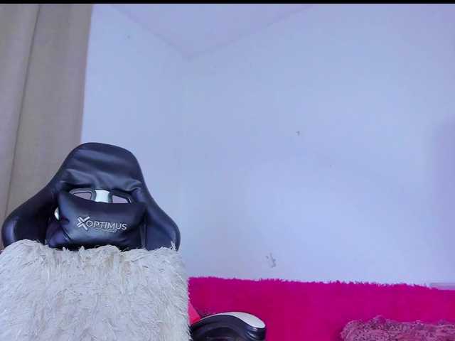 MiaaLove6969 from BongaCams