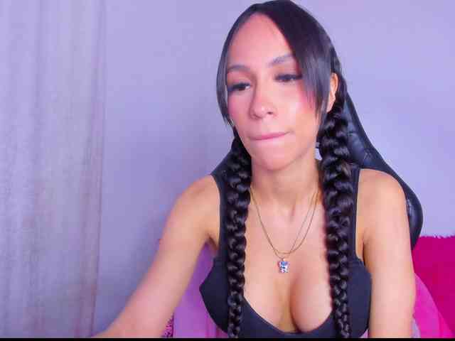 MiaaLove6969 webcam