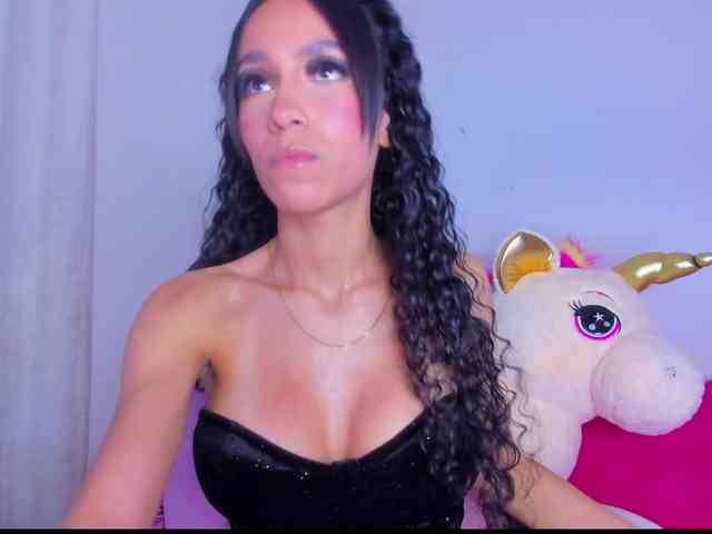 MiaaLove6969 webcam