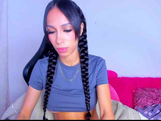 MiaaLove6969 webcam