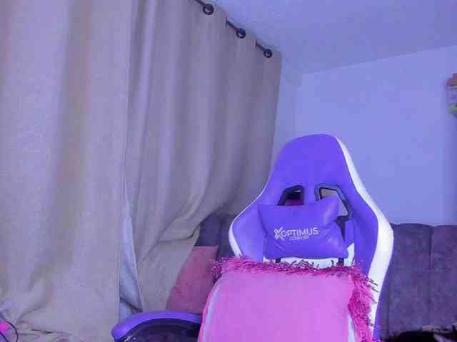 MiaaLove6969 webcam