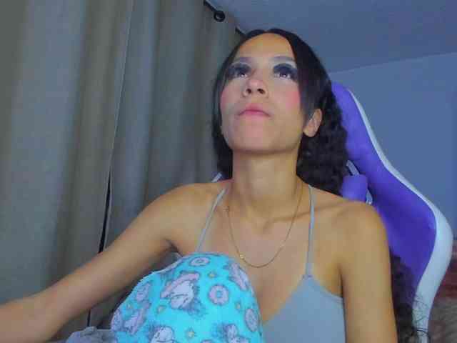 MiaaLove6969 webcam
