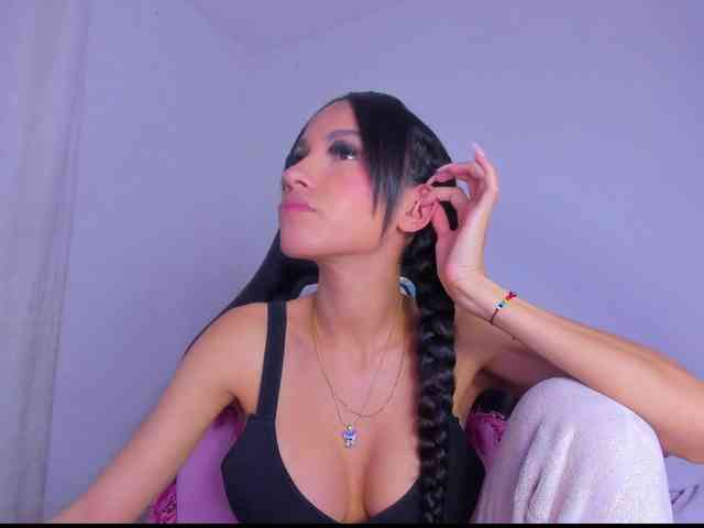 MiaaLove6969 webcam