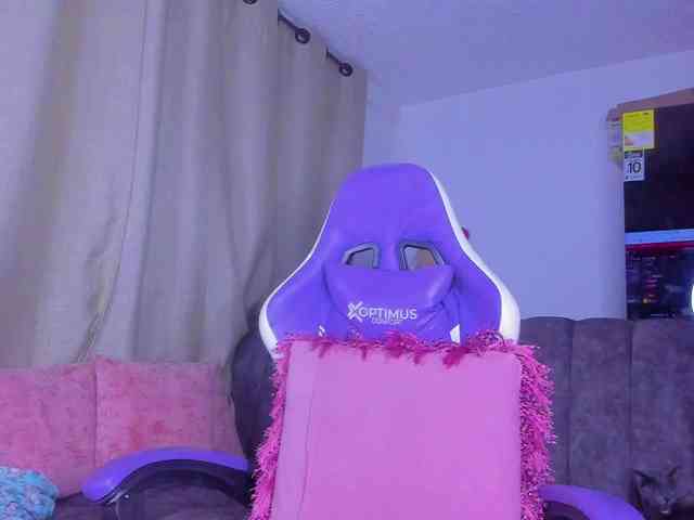 MiaaLove6969 Live Webcam on BongaCams