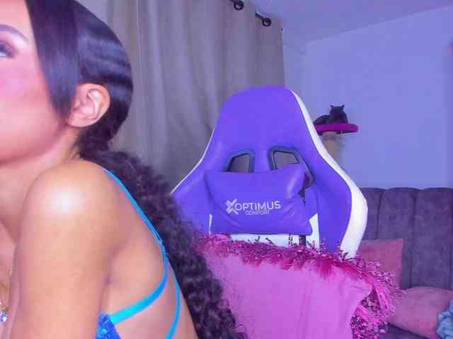 MiaaLove6969 webcam
