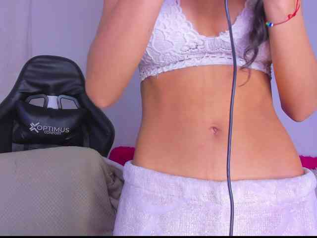 MiaaLove6969 webcam
