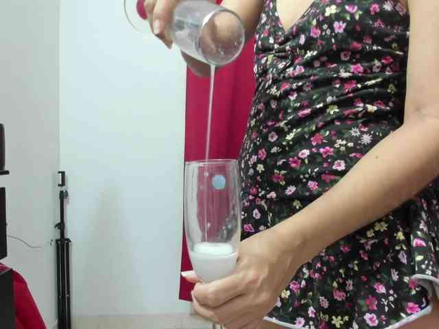 ROXANA-TONY777 webcam