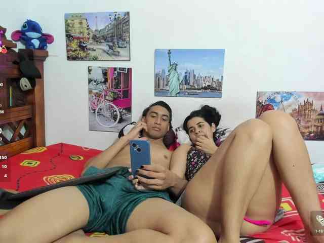 ROXANA-TONY777 webcam