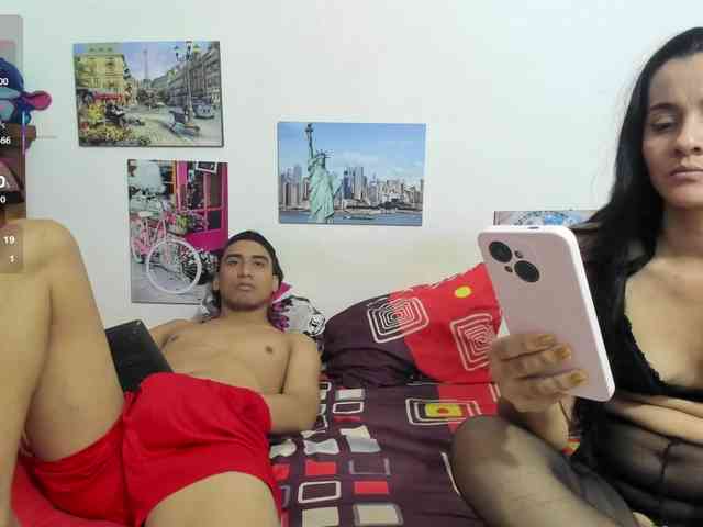 ROXANA-TONY777 webcam