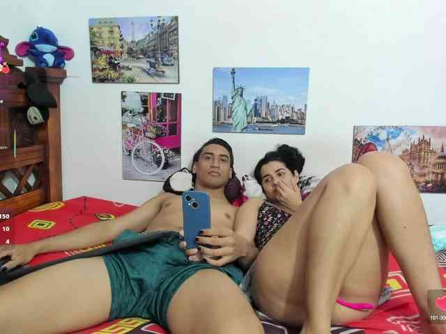 ROXANA-TONY777 webcam