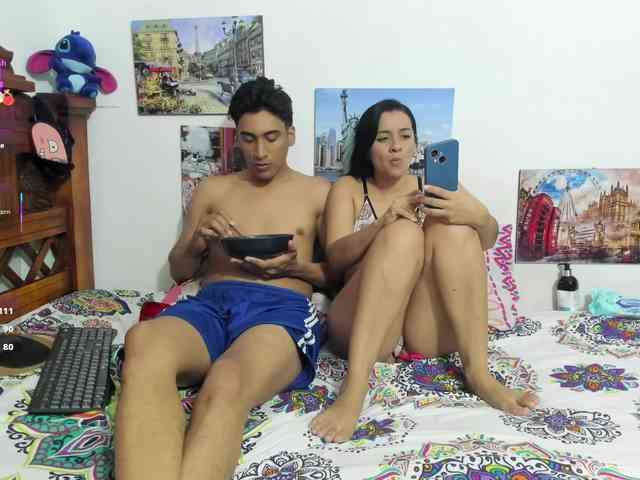 ROXANA-TONY777 webcam