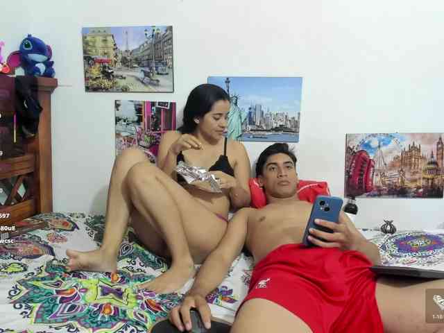 ROXANA-TONY777 webcam