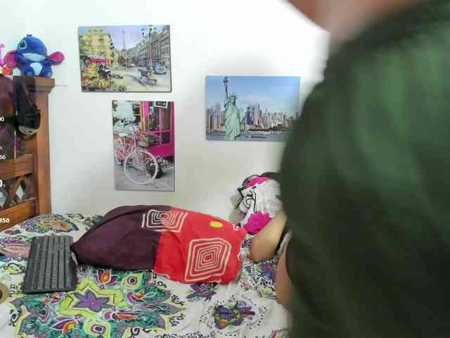 ROXANA-TONY777 webcam