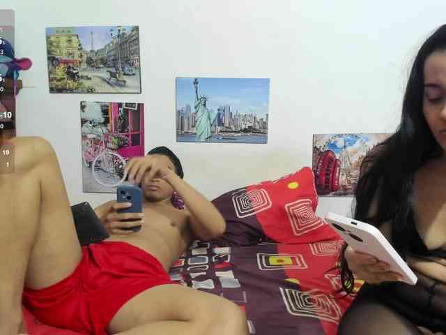 ROXANA-TONY777 webcam