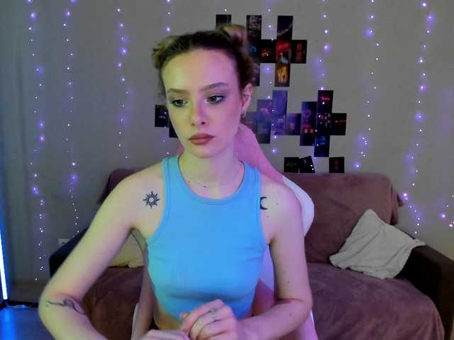 Suzie-Q69's BongaCams show and profile