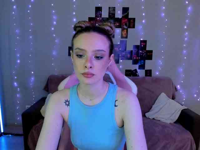Suzie-Q69 webcam