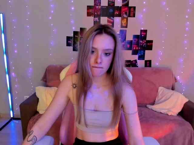 Suzie-Q69 webcam
