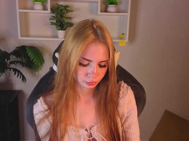 JennieHunter's BongaCams show and profile