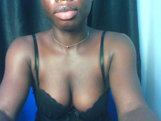 Foxy Elsa (FoxyElsa8)