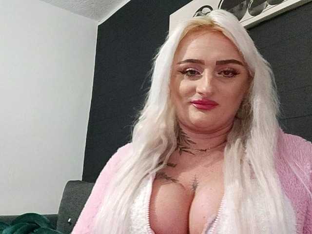 Anastasia Blond (AnastasiaBlond)