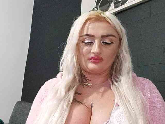 sexcam chatroom AnastasiaBlond