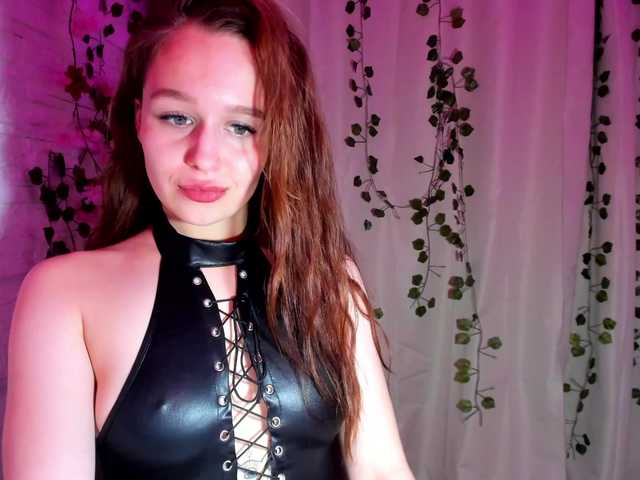 SteshaRay's BongaCams show and profile